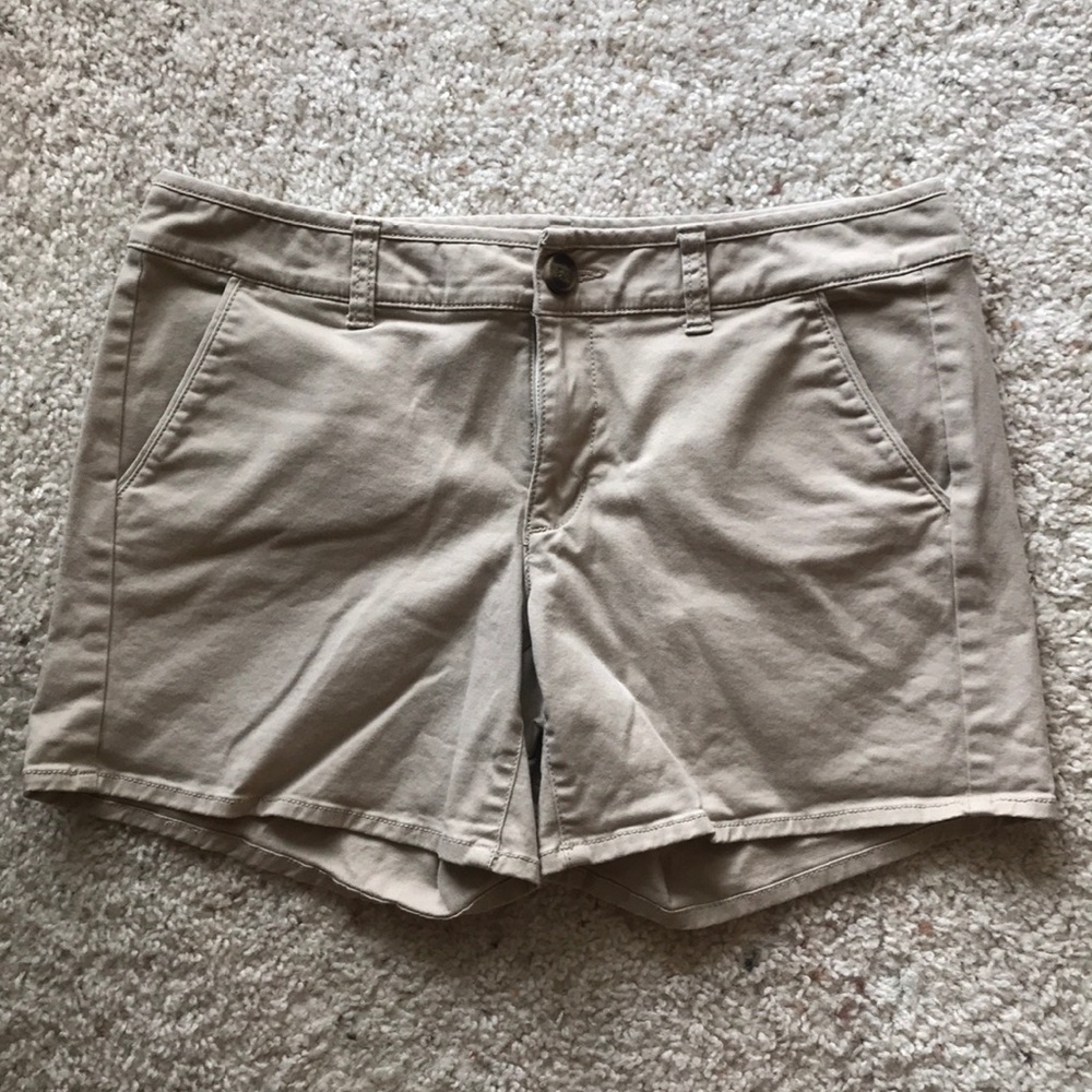 Khaki American Eagle Shorts